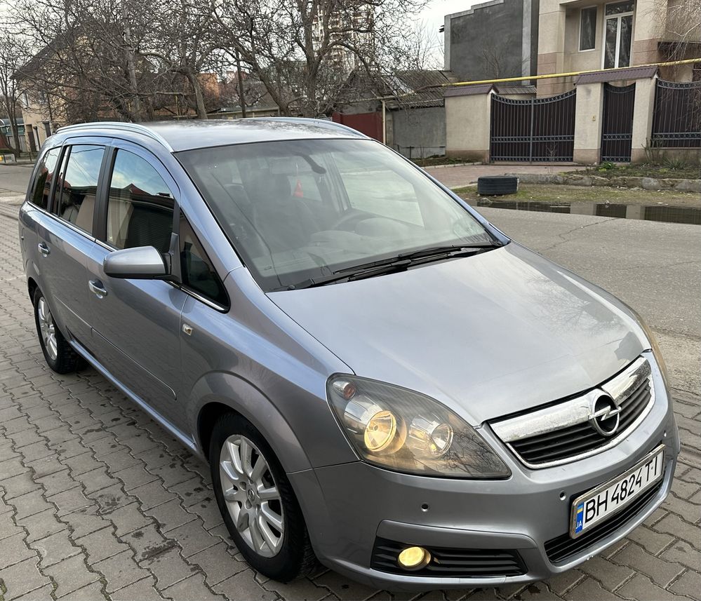 Opel Zafira B, 1.9TDI, АВТОМАТ, 2007г, 7 мест, хорошая комплектация.