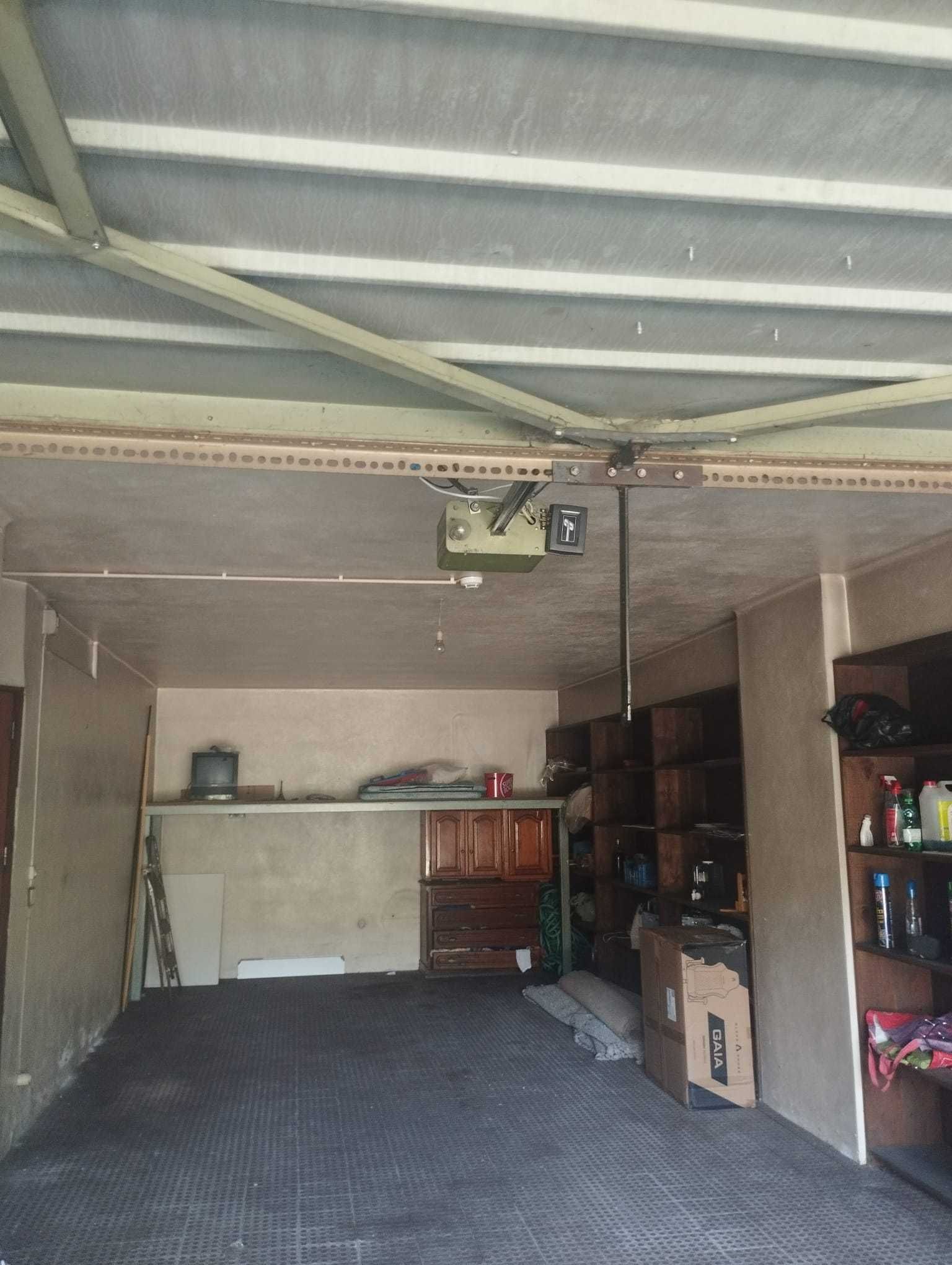 Garagem/Armazém 42m2 central