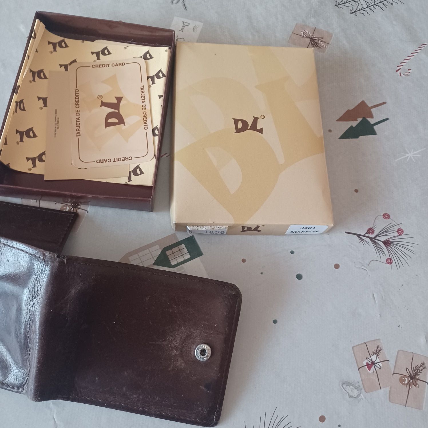 Carteira castanha em pele