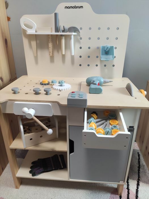 Duży drewniany warsztat Mamabrum z narzędziami