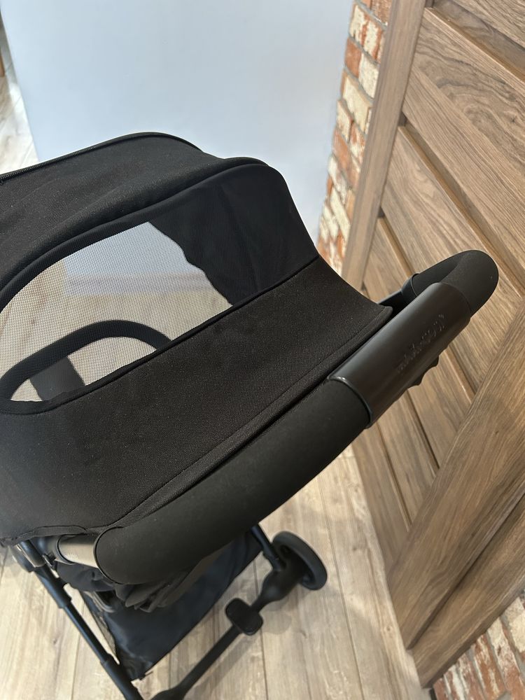 Wózek maxi cosi lara 2 kompaktowy mały lekki