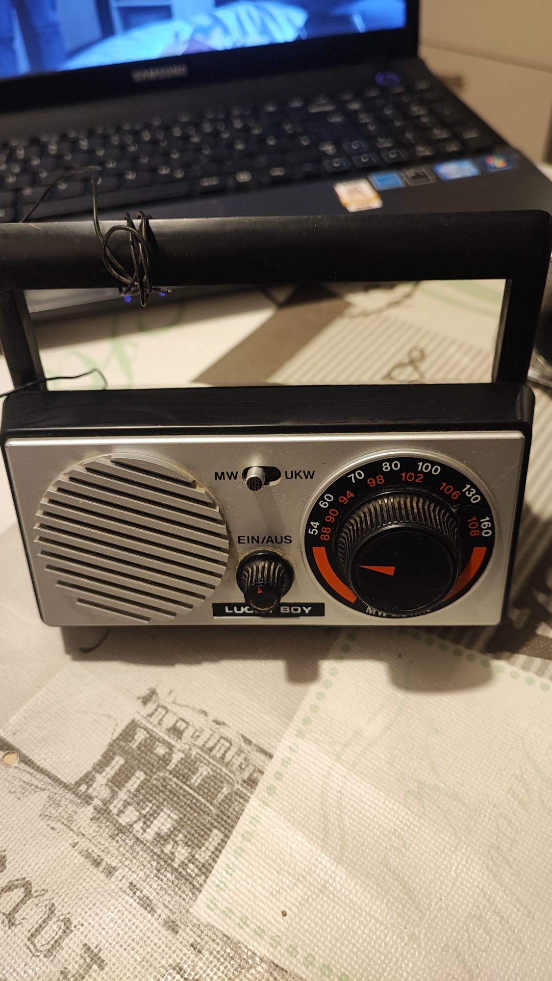 Radio na baterie Lucky Boy