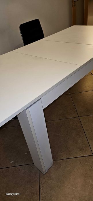 Mesa de jantar extensível