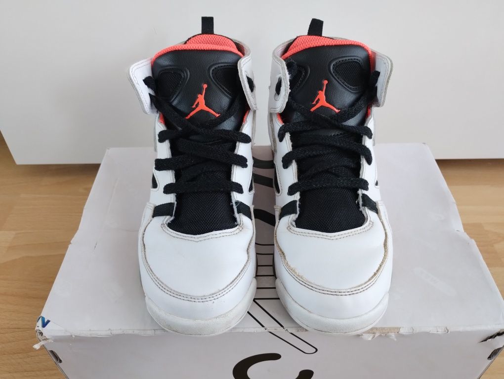 Buty sportowe 37,5 Nike Jordan Flight Club 91 sneakersy
