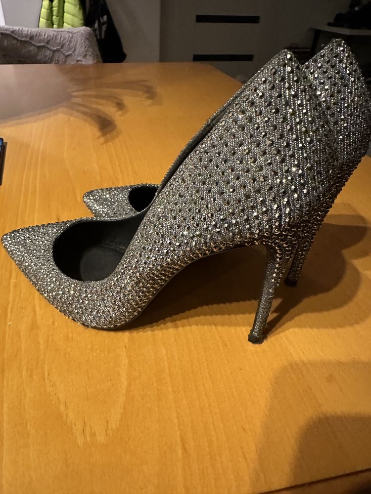 Szpilki Steve Madden jak nowe 38.5/39
