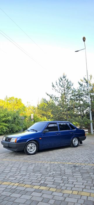 Продам ваз 21099 /тонировка/музыка/занижение -90/