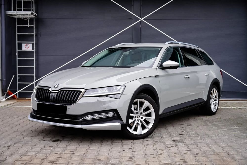 Skoda Superb VAT 23 / Webasto / Hak / Gwarancja / ASO / ACC