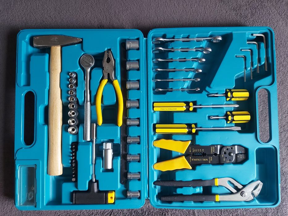 Набор инструментов универсальный HOLD TOOLS HY-T52  б/у