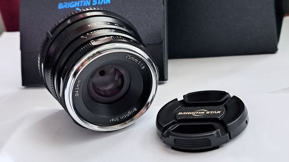 Об'єктив Brightin Star 25mm f/1.8 E-mount