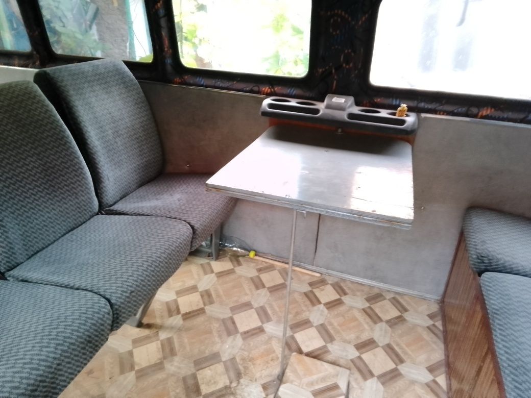 Авто "Бус" сів поїхав