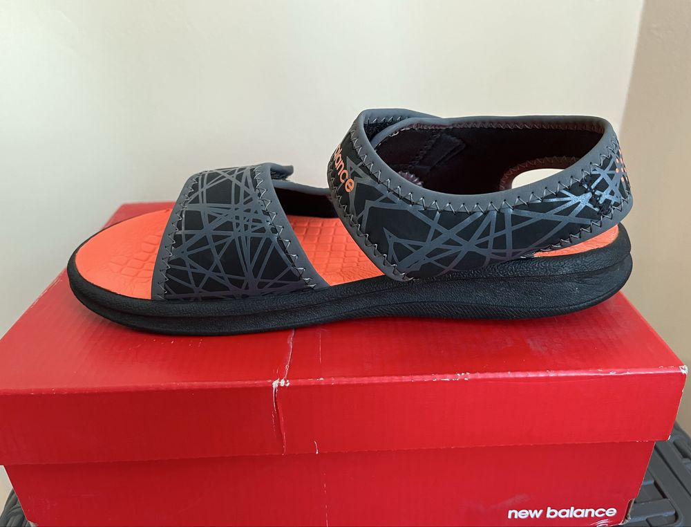 Dziecięce Sandały New Balance K2031BON roz. 38,5