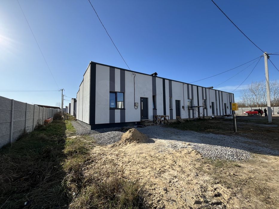 Продаж 2 кімнатного таунхауса в Стрижавці на Садовій