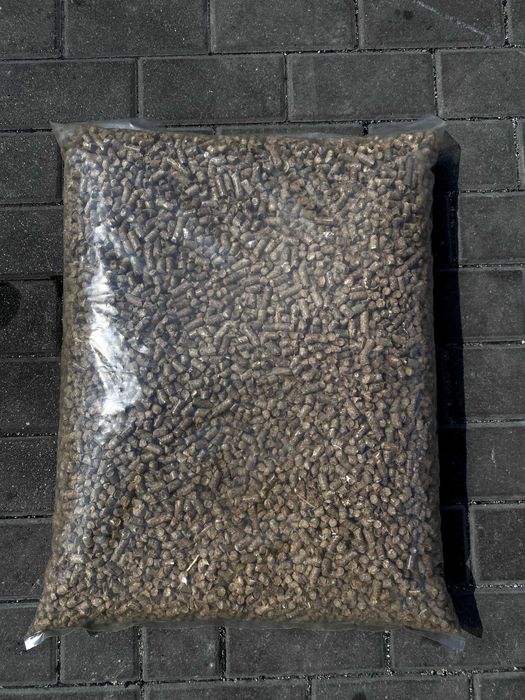 Dostępny od ręki workowany Pellet iglasto- liściasty 6/8mm brutto