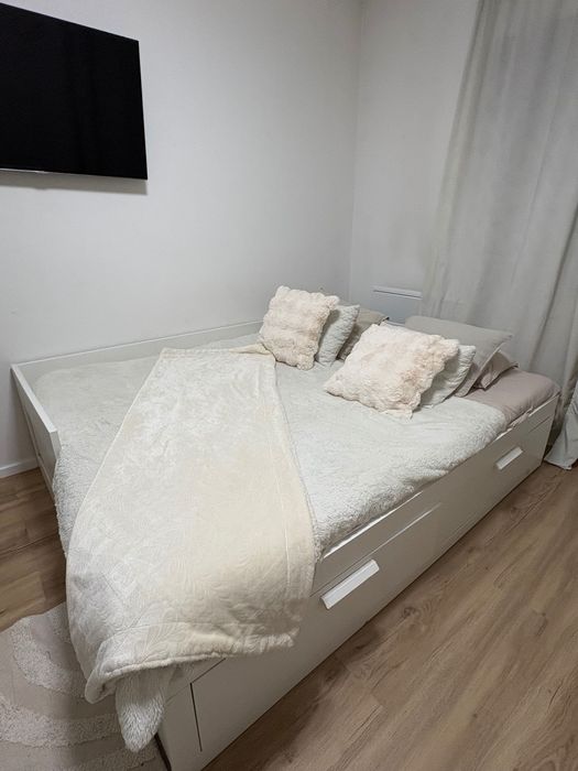 Cama individual/dupla com duas gavetas