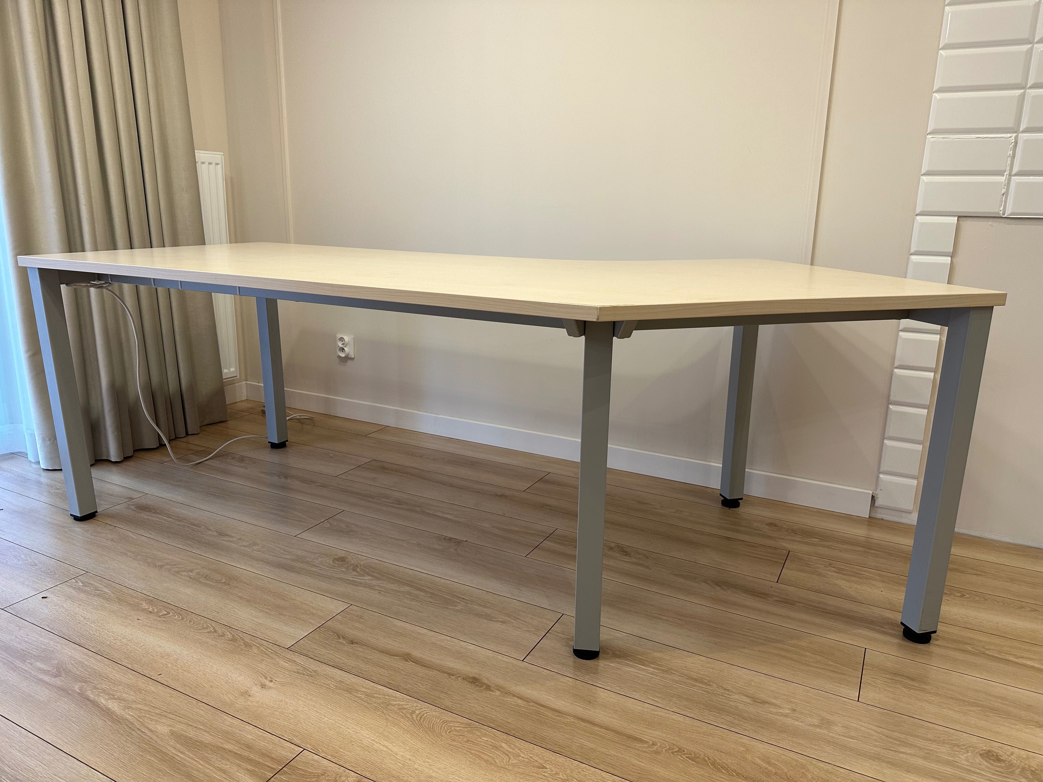 Biurko ergonomiczne do domu lub biura