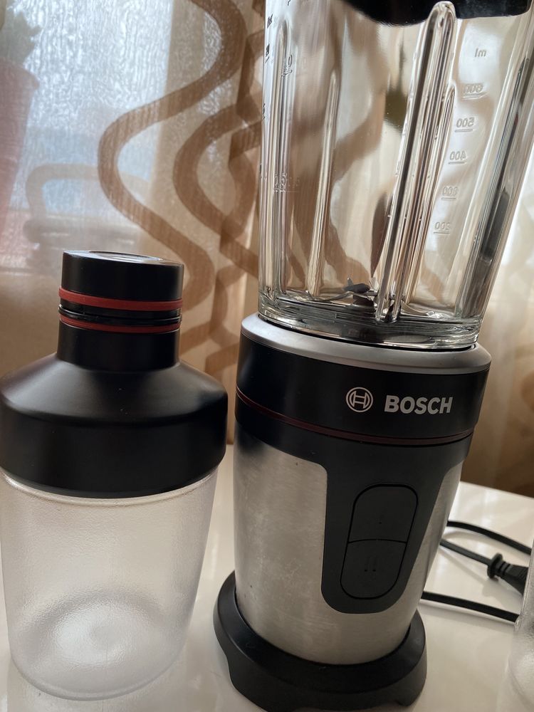 Bosch MMBM7G3M VitaStyle Mixx2Go Liquidificadora de copo vidro