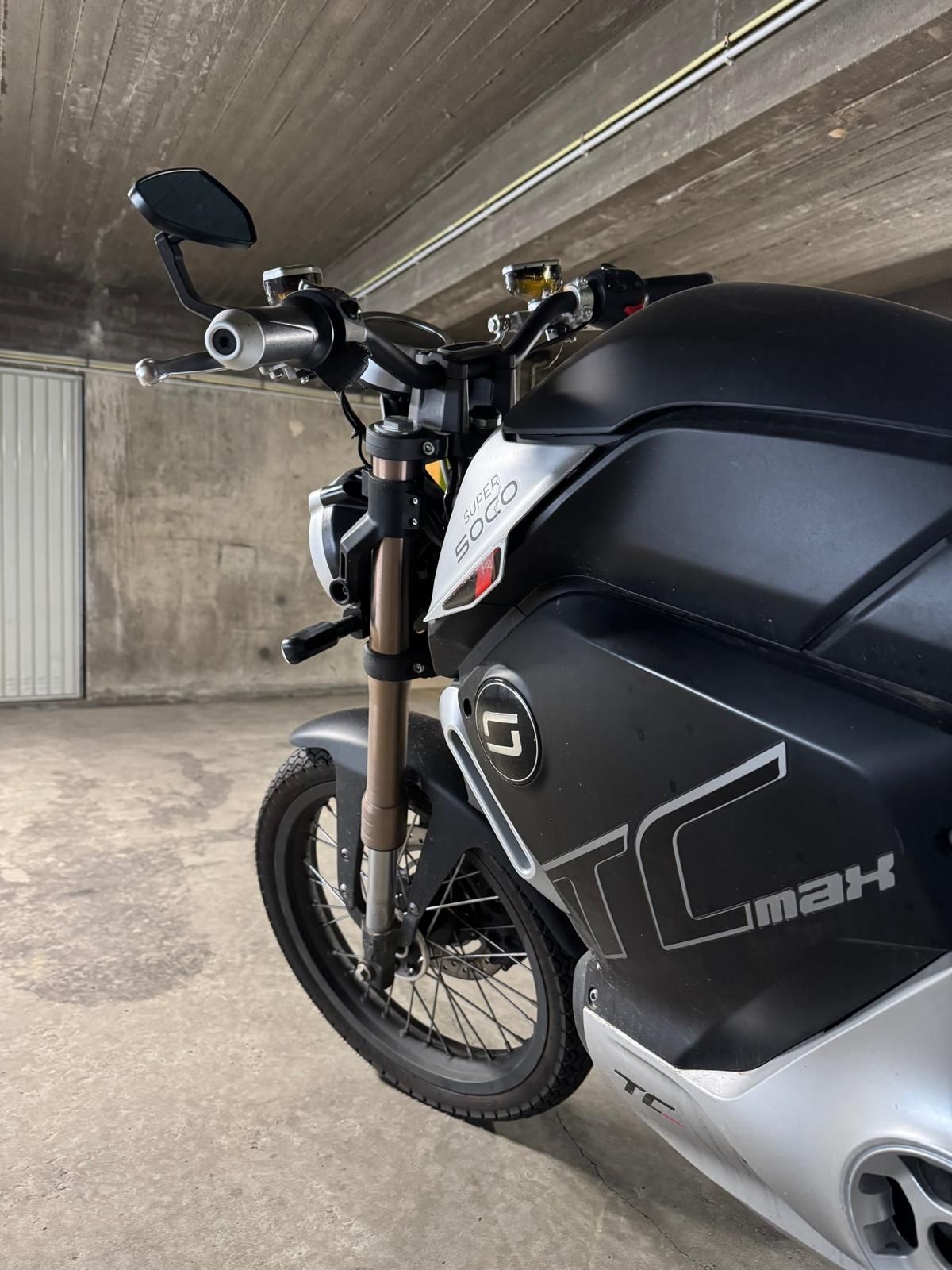 Motocykl 100% Elektryczny Super Soco TC MAX kategoria B , jak 125cc