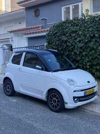 Microcar MGO 4 lugares