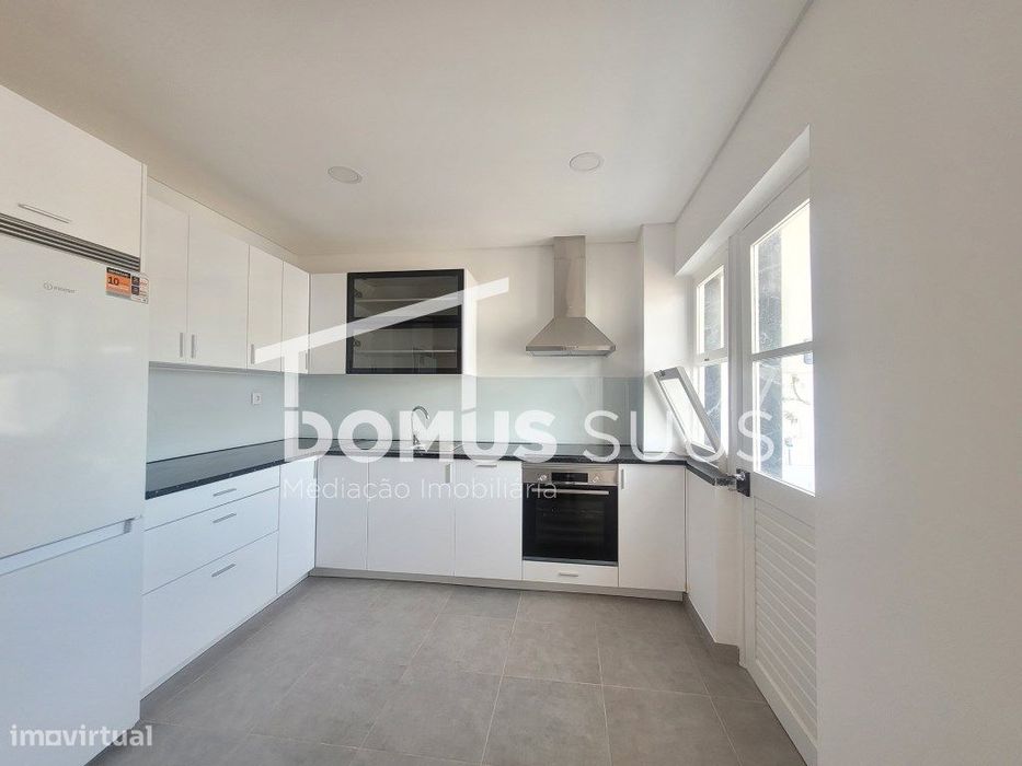 Apartamento T3 totalmente remodelado