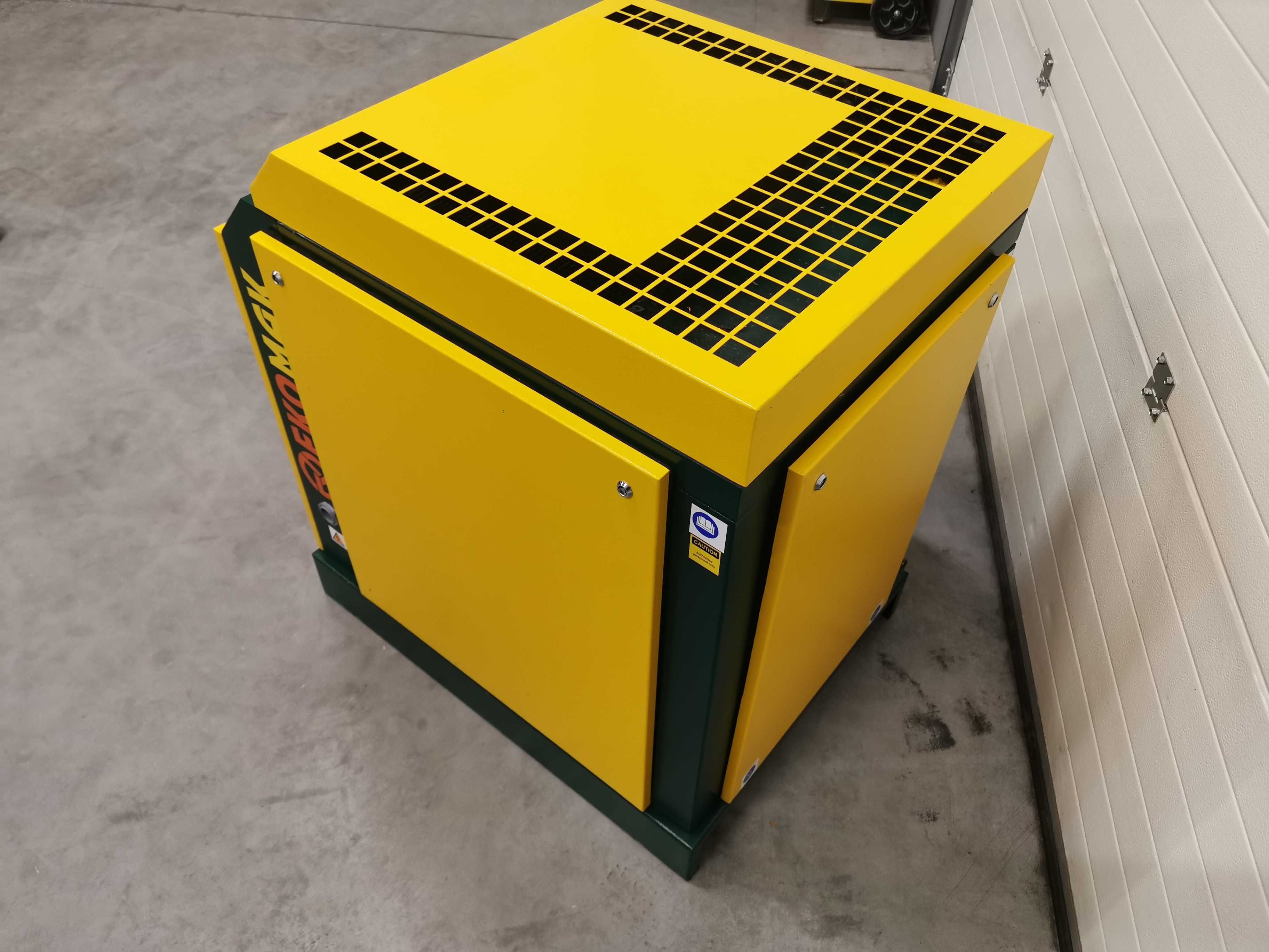 Sprężarka śrubowa 11kw  EKOMAK  kompresor śrubowy 1600l/min  10 BAR!!