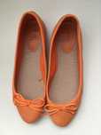 Zara pomaranczowe ze skory 38
