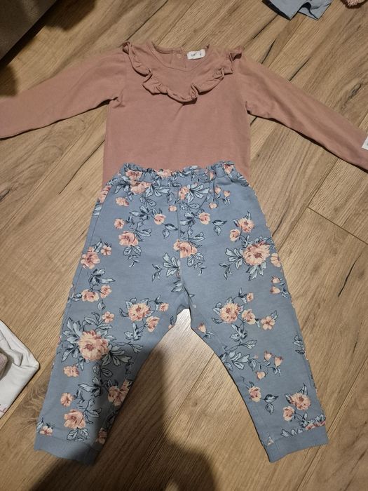 Ubranka NewBie body legginsy dresy 86