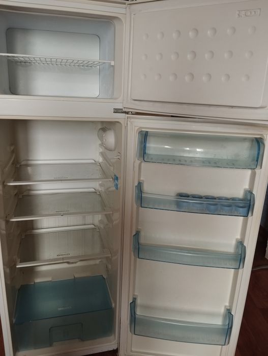 Холодильник Beko(не включається після перепаду напруги)