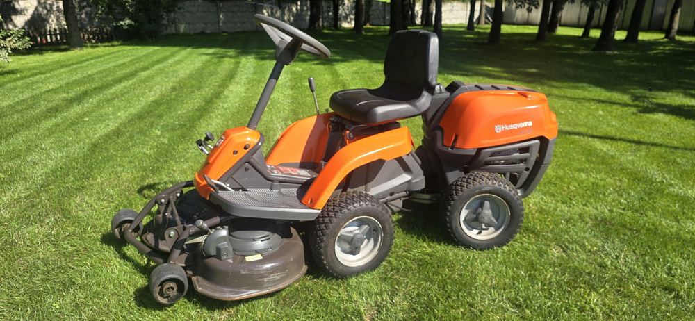 Traktorek kosiarka Husqvarna R112