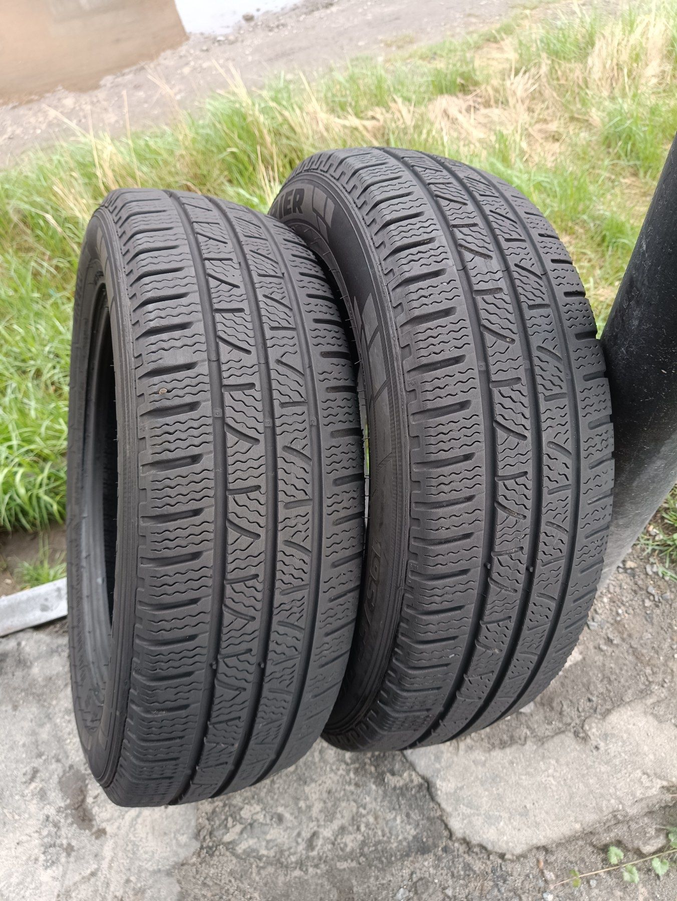 Всесезонні шини Pirelli 195/65 R16C резина цешка Р16 С