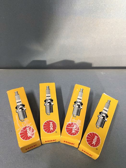 Свечи NGK 1098 BR7HS-10