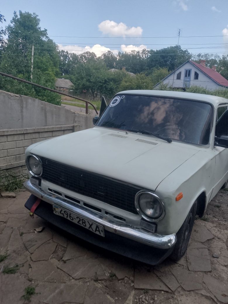 продам ваз 2101 на полном ходу
