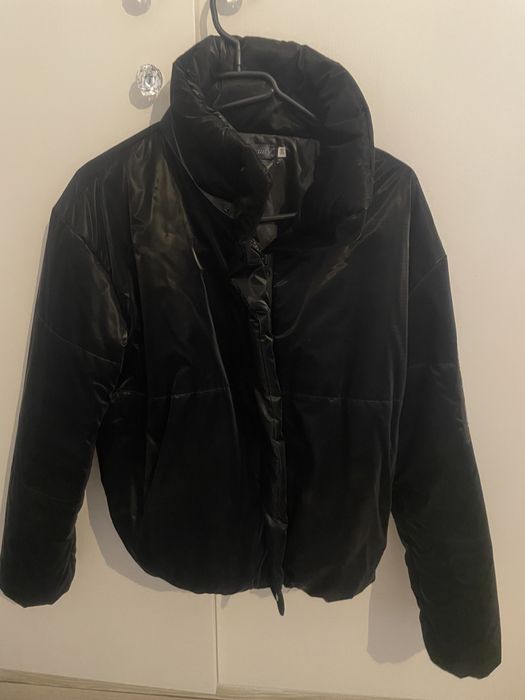 Kurtka czarna krótka