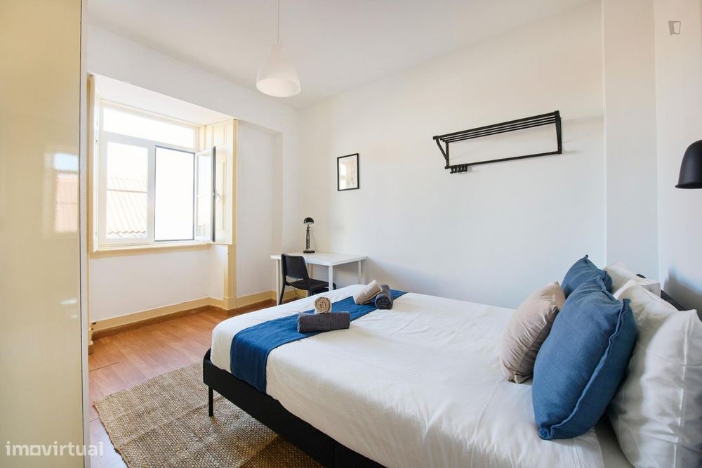 745461 - Quarto com cama de casal em...