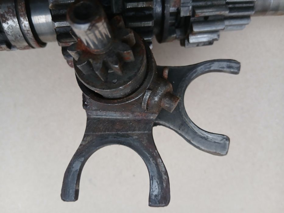 Кпп-коробка передач Юпітер 5- гарний  стан.