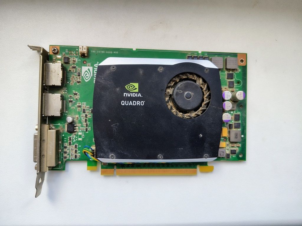 Продам відеокарту Nvidia Quadro FX 580 (512MB / GDDR3 / 128 bit / 32 C