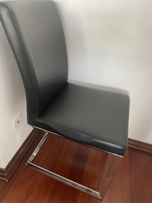 Conjunto de 4 cadeiras