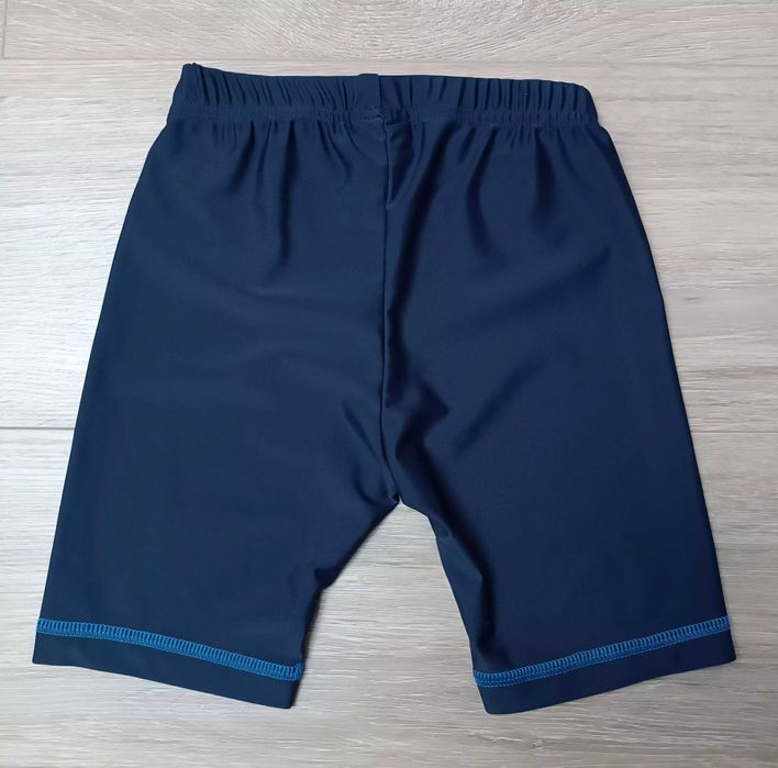 Spodenki plażowe kąpielówki granatowe 'Pocopiano' 98/104