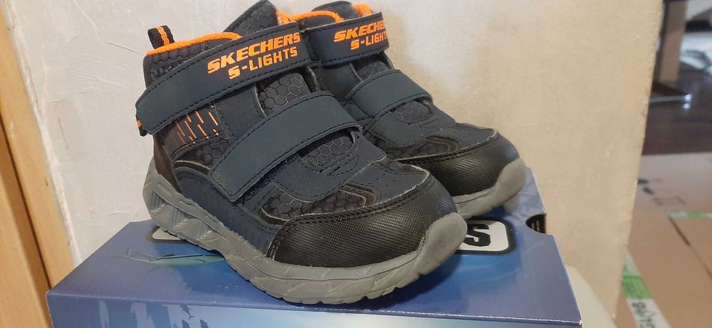 Skechers przejsciowe r. 26