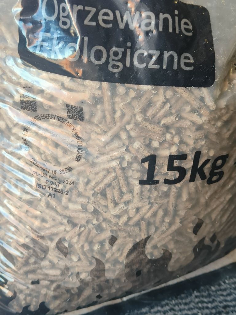 Pellet drzewny sosnowy certyfikat CE A1+ jakość Premium