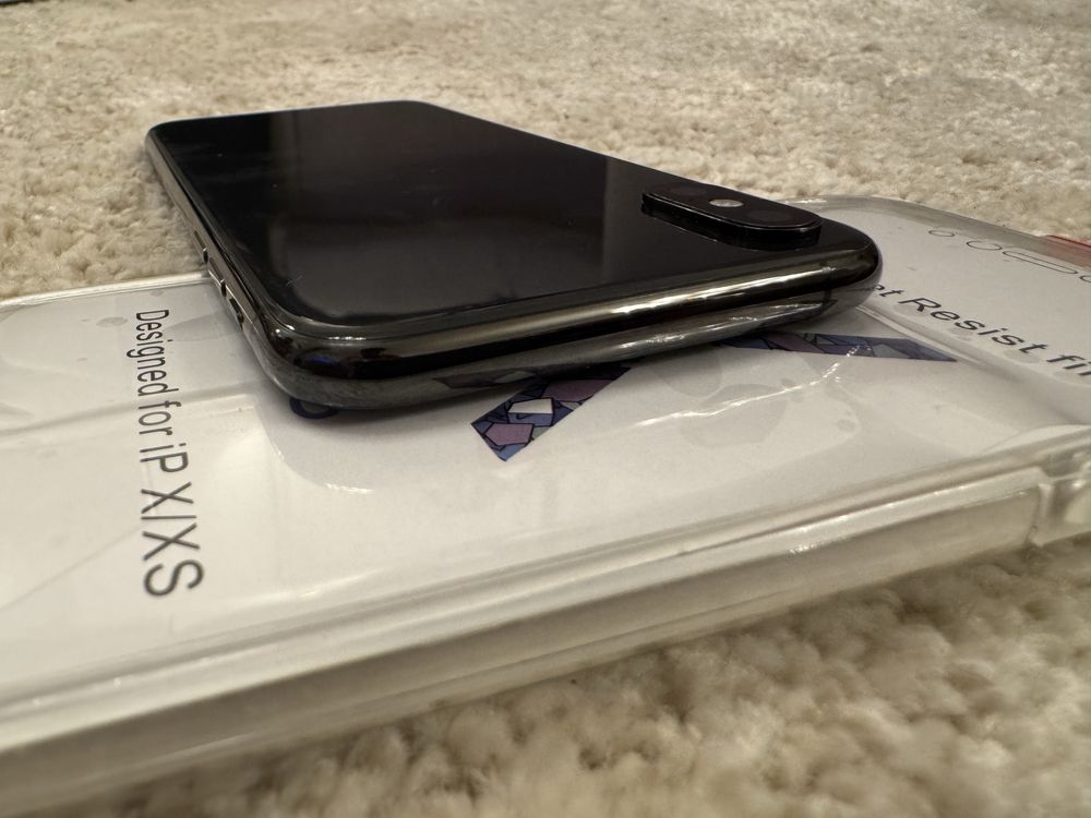 IPhone XS | 256GB | Preto | Desbloqueado (inclui capa proteção 360°)