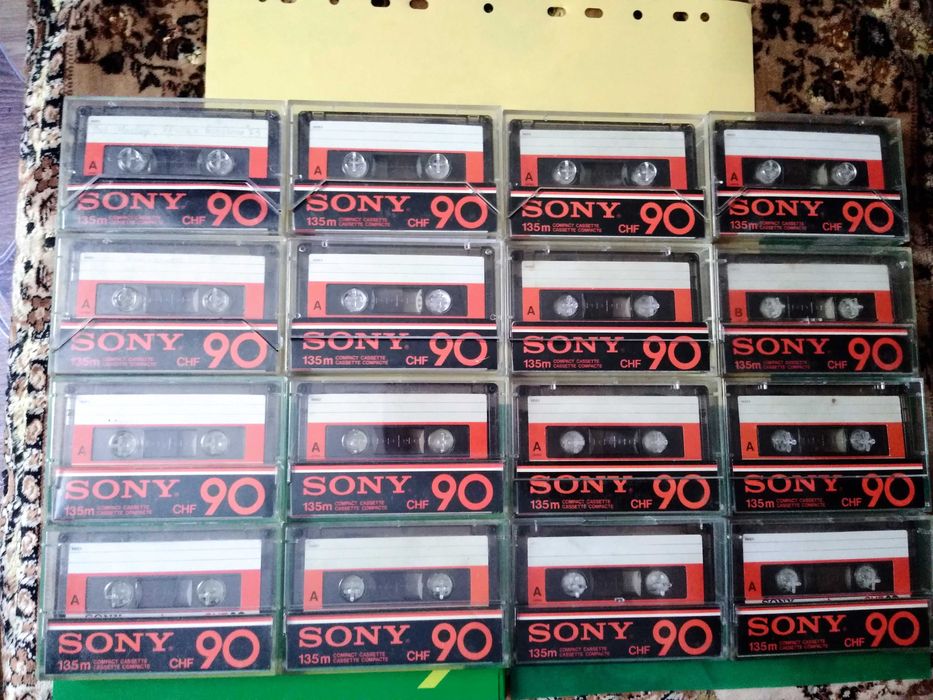 Касети Sony , JVC 60 i 90 xвiлин ( орiгiнал,не новодел), Конiка ...