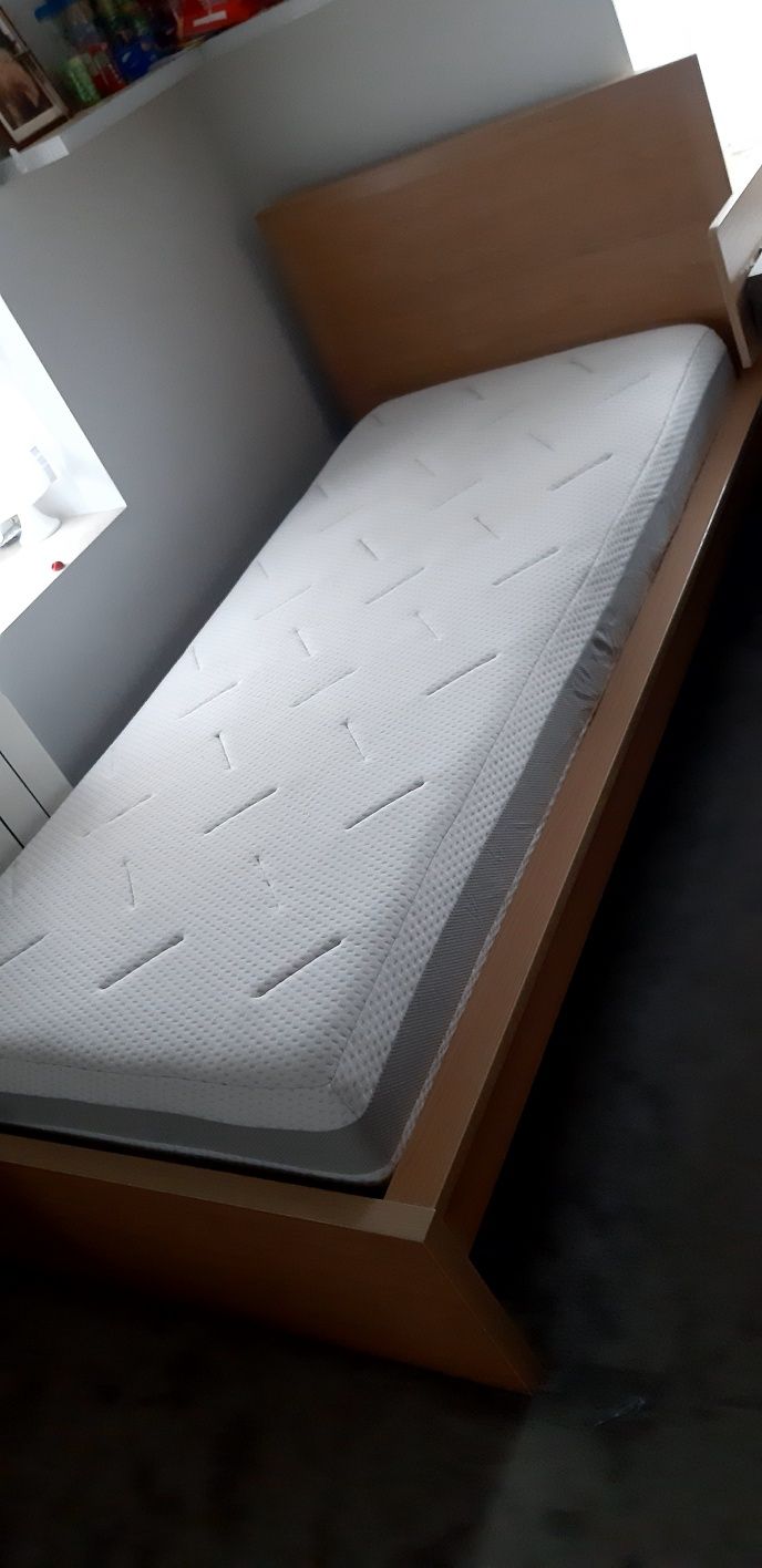 Rama łóżka Malm Ikea