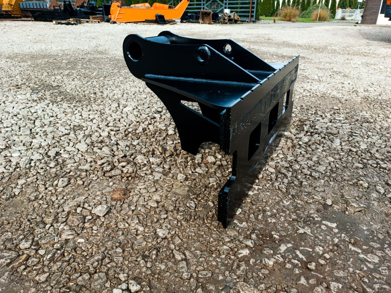 Karetka z widłami do koparki 8-10t