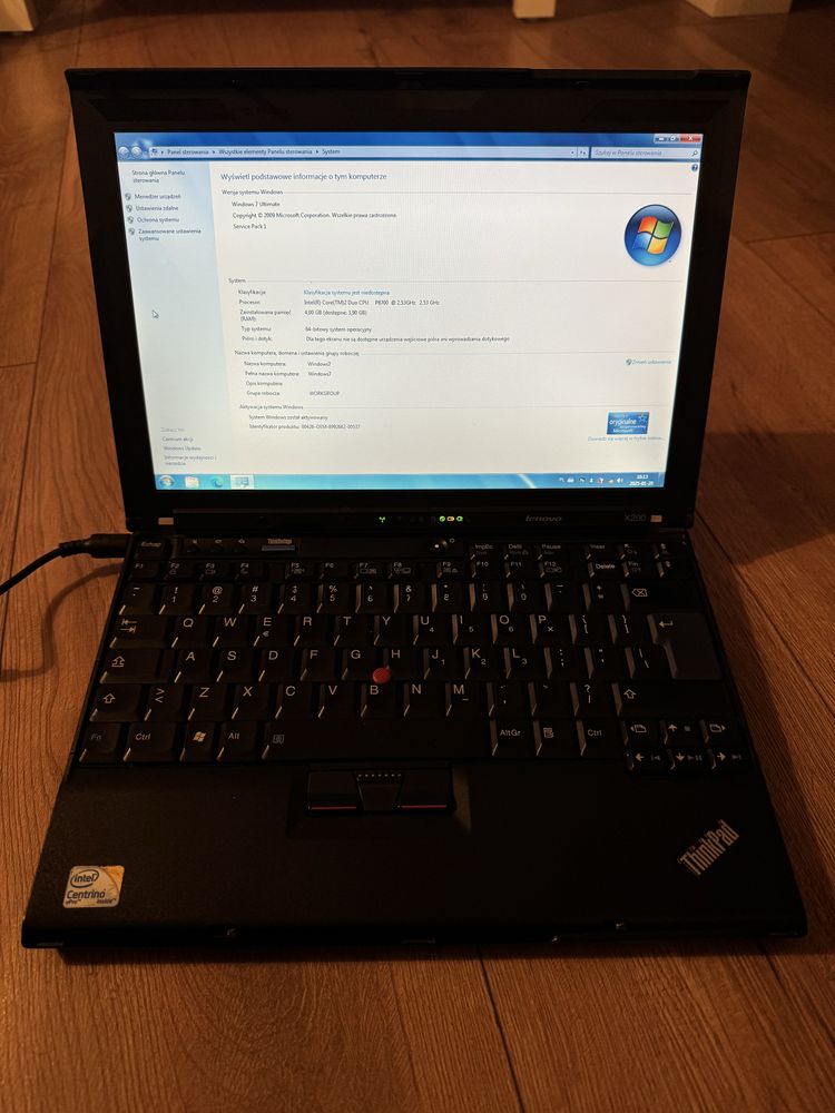 Lenovo thinkpad x200 4GB ram Windows 7 Ultimate 2.53GHz