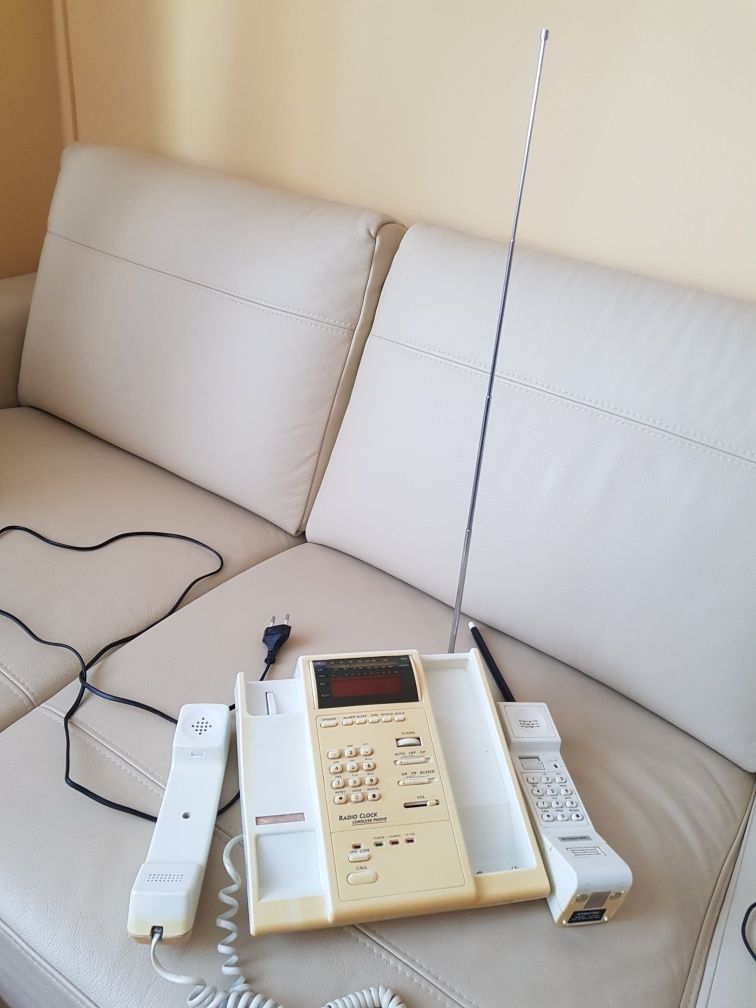 Telefon stacjonarny z radiem -PRL