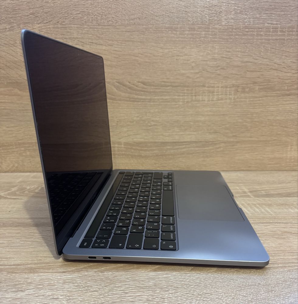 Apple MacBook Pro 13 M1 (A2338) 13,3″, M1, 16Gb RAM, 256Gb SSD, 2021р