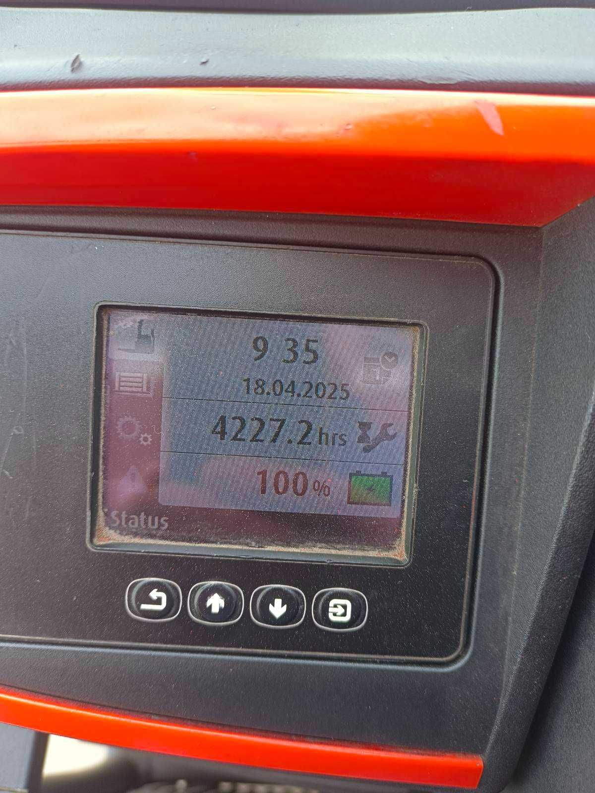 Штабелер електричний навантажувач 1164 Linde L14АР  1,4т 426 см
