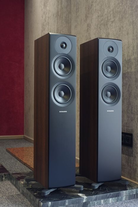 Dynaudio Emit 30 Walnut Para - Outlet