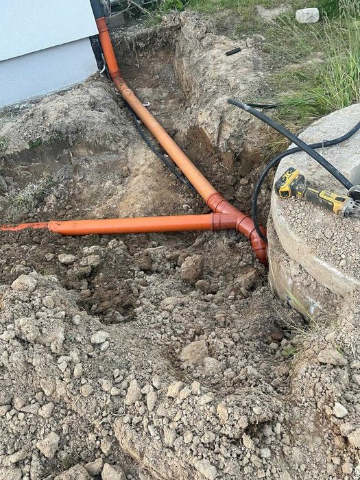 Zbiorniki na deszczówkę z podłączeniem pod rynny – montaż i instalacja