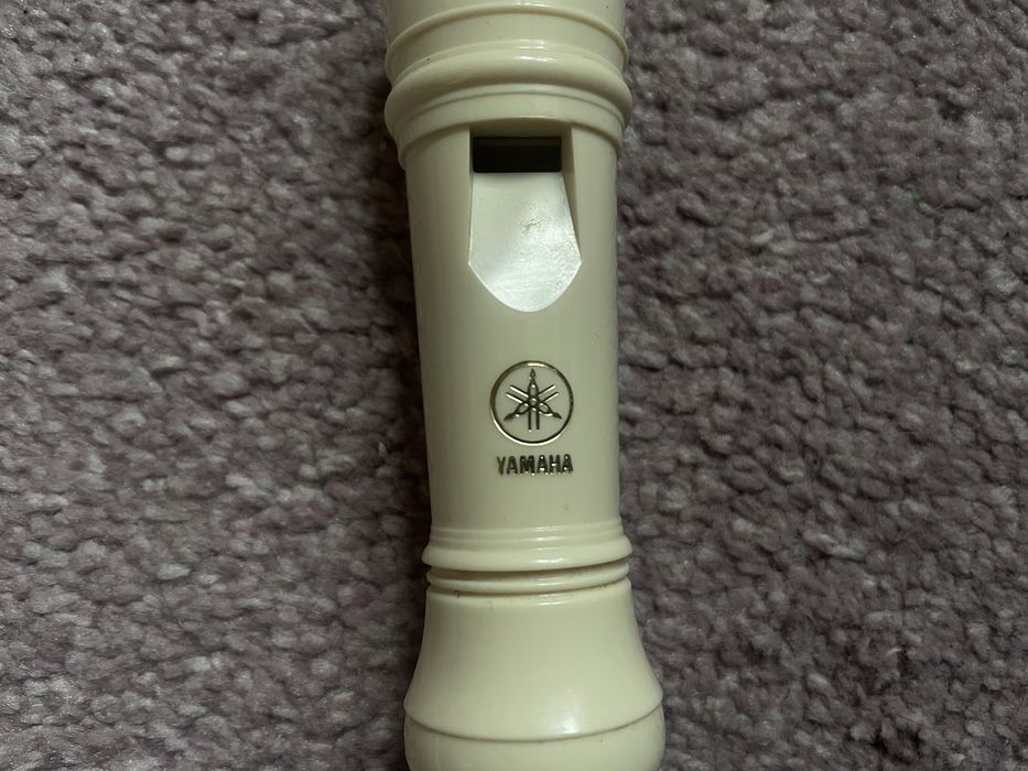 Блок-флейта YAMAHA YRS-23